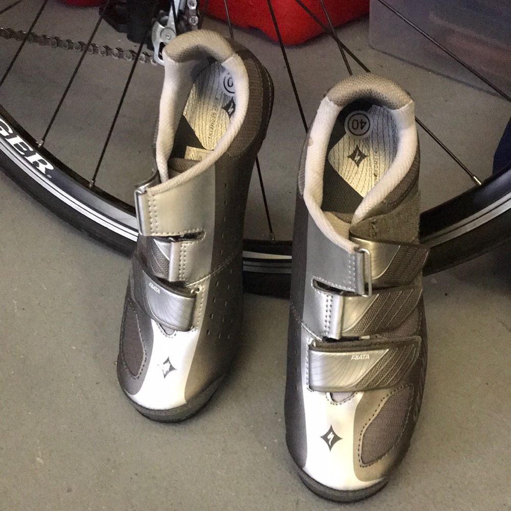 Shoes! Clip-in bike shoes!